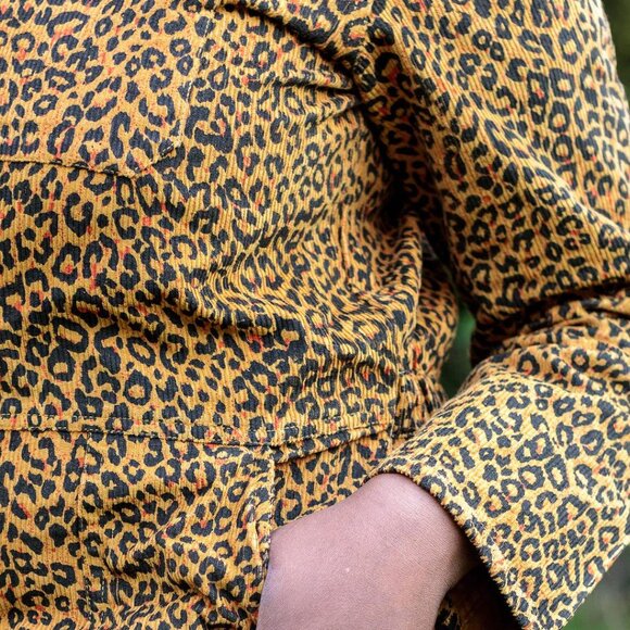 *SOLD*    NWT - Limited Edition Leopard Print Corduroy Zip Front Boiler Suit - Picture 2 of 7